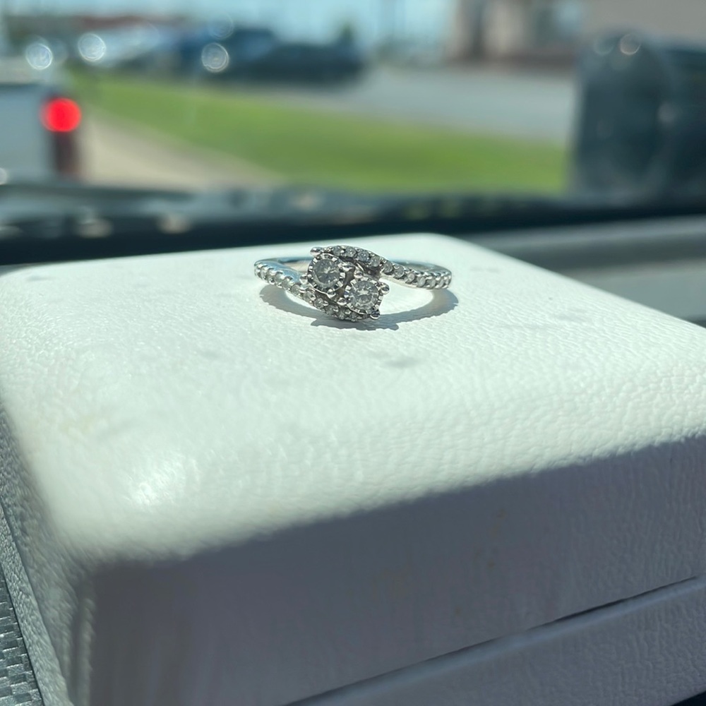 Sterling Sliver 1/4ct two stone diamond ring. Size 5.